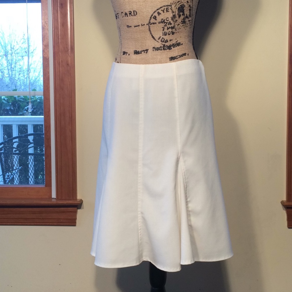 Worthington 8P Cream Skirt - Picture 3 of 5